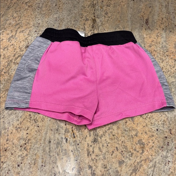 Disney Pink and Black Kids Shorts. They are a kids size 3 - Picture 4 of 7